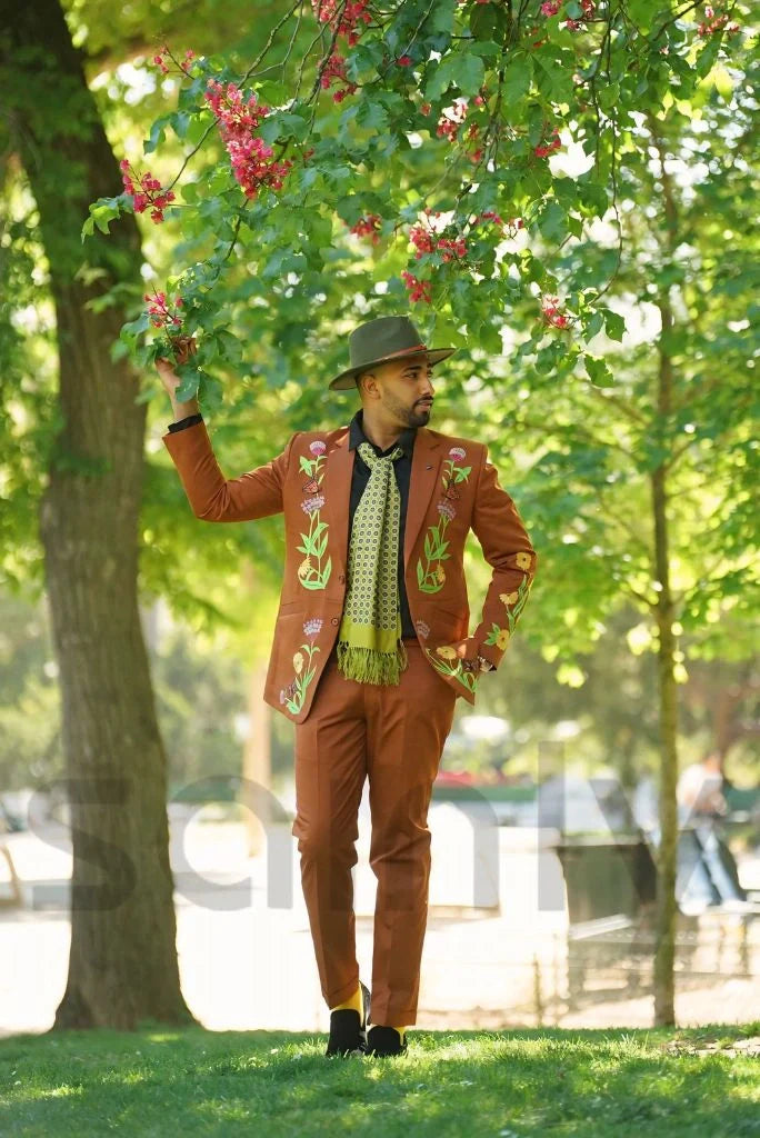 Men Floral & Butterflies Designer Embroidery Suit Stylish Rust Two Piece Suit Country Western Suit Groom Suit Wedding Cocktail Party Attire